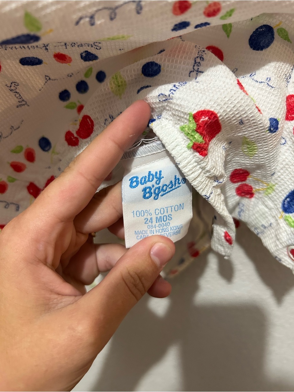 Vintage Oshkosh Baby B'gosh Fruit Romper - Picture 7 of 8